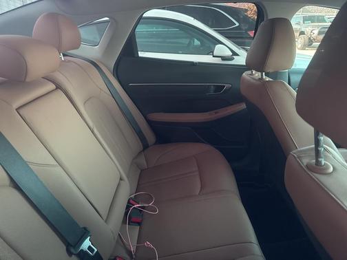 2021 Hyundai SONATA Hybrid Limited
