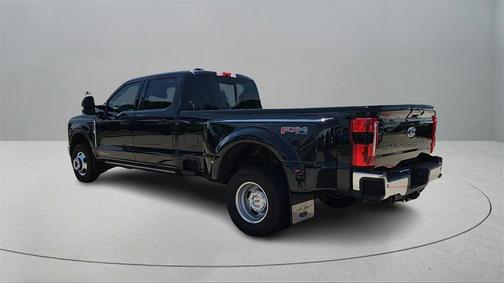2024 Ford F-350 Lariat Super Duty