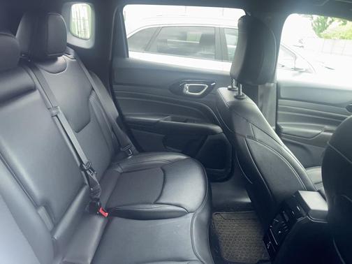 2023 Jeep Compass Altitude