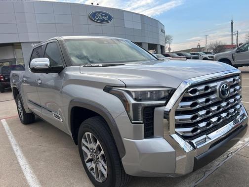 2024 Toyota Tundra Hybrid 1794 Edition
