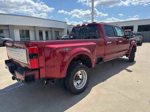2025 Ford F-450 Platinum