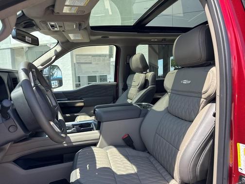 2025 Ford F-450 Platinum