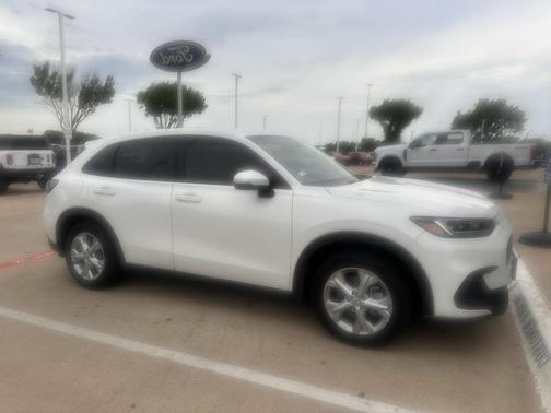 2025 Honda HR-V LX