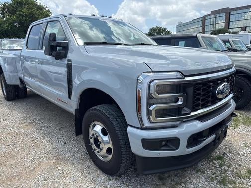 2025 Ford F-350 Platinum
