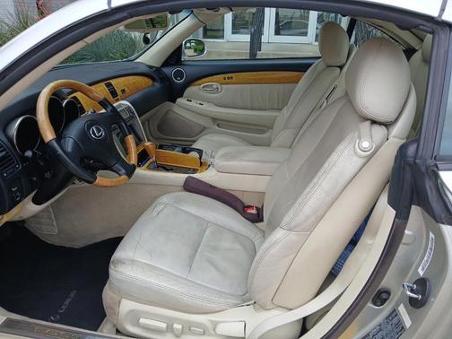2002 Lexus SC 430 Base