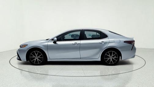 Celestial Silver Metallic 2023 Toyota Camry SE