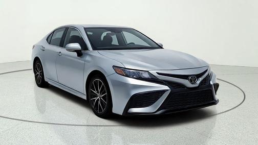 Celestial Silver Metallic 2023 Toyota Camry SE