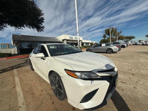 2019 Toyota Camry XSE