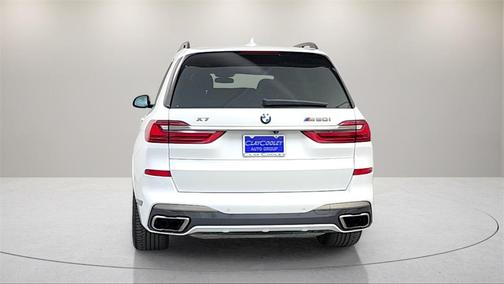 2022 BMW X7 M50i