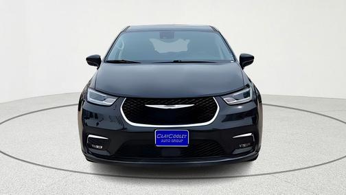 2024 Chrysler Pacifica Touring-L