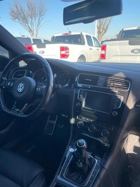 2016 Volkswagen Golf R 4-Door