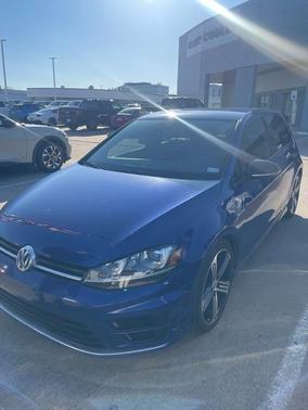 2016 Volkswagen Golf R 4-Door