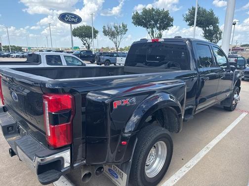 2023 Ford F-350 Lariat Super Duty