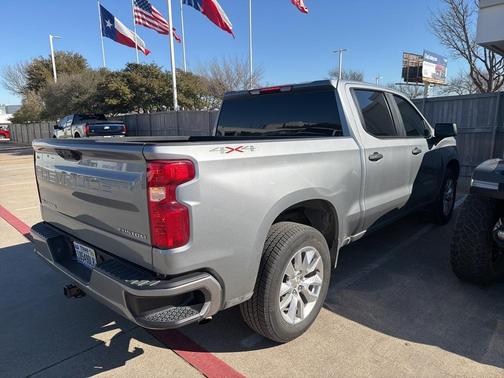 2025 Chevrolet Silverado 1500 Custom