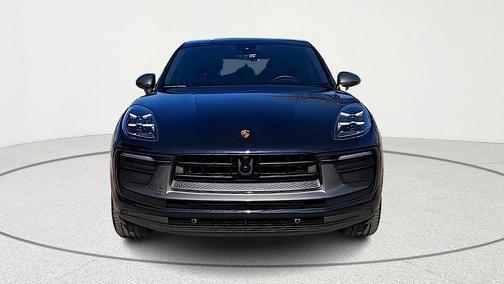 2025 Porsche Macan T
