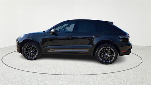 2025 Porsche Macan T