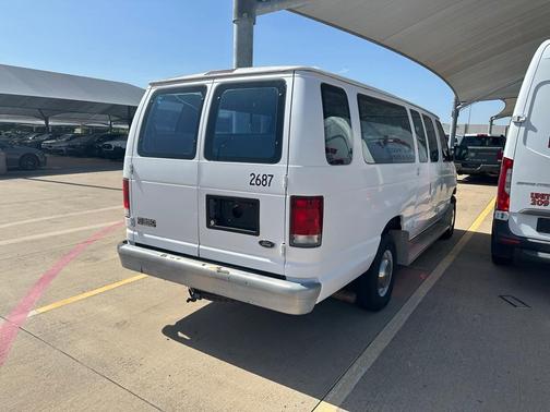 2000 Ford E350 Super Duty XL