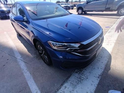 Rising Blue Metallic 2023 Volkswagen Jetta 1.5T S