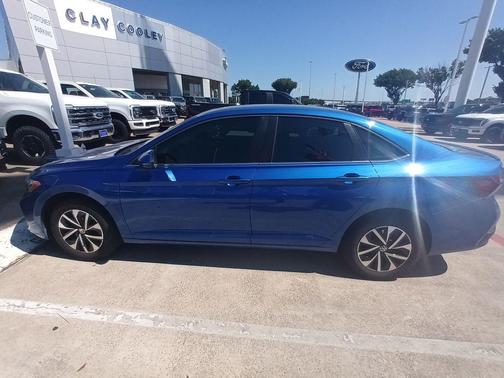 Rising Blue Metallic 2023 Volkswagen Jetta 1.5T S