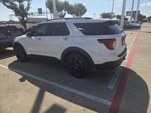 2024 Ford Explorer ST