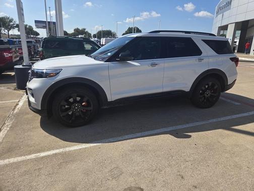 2024 Ford Explorer ST