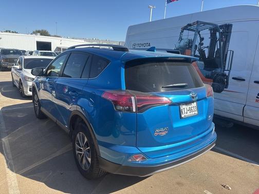 2018 Toyota RAV4 Hybrid LE Plus