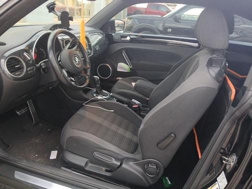 2013 Volkswagen Beetle 2.0T Turbo