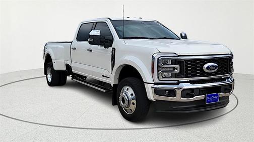 2025 Ford F-450 Lariat