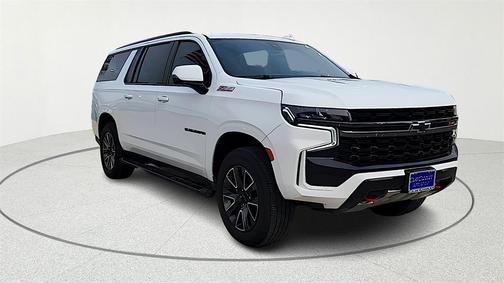 Summit White 2022 Chevrolet Suburban Z71 SUV