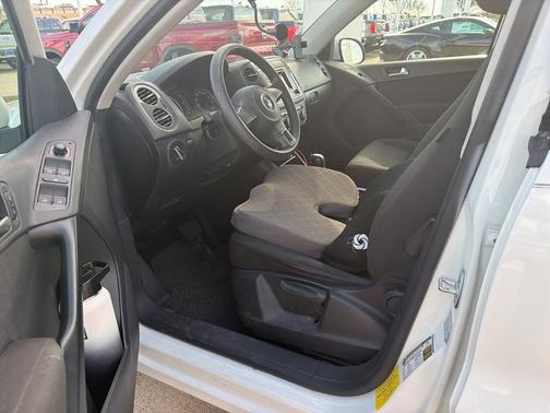 2018 Volkswagen Tiguan Limited 2.0T