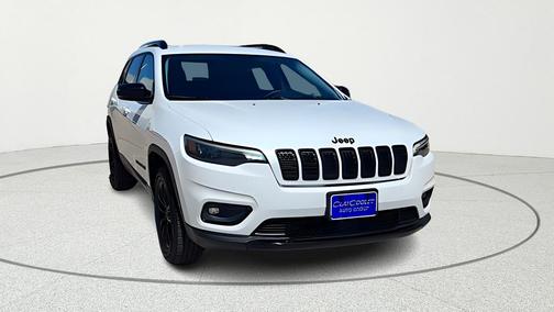 Bright White Clearcoat 2023 Jeep Cherokee Altitude Lux