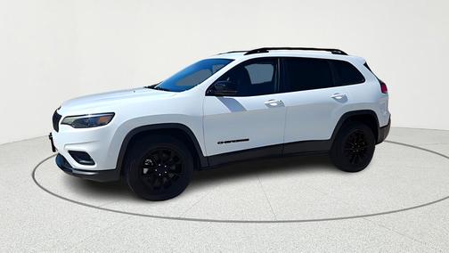 Bright White Clearcoat 2023 Jeep Cherokee Altitude Lux