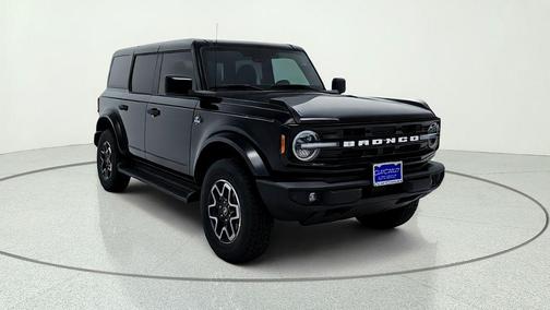 Black 2026 Ford Bronco Outer Banks