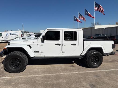2020 Jeep Gladiator Sport