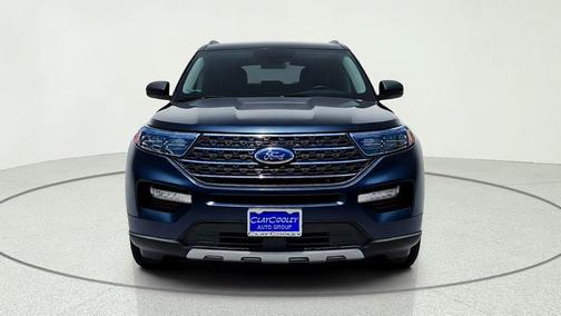 Blue Metallic 2022 Ford Explorer XLT
