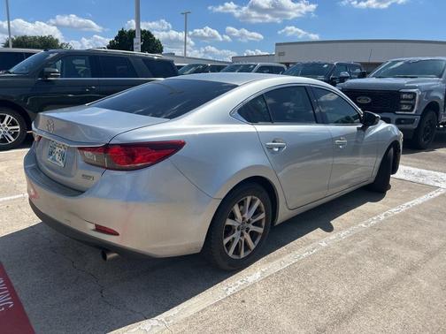 2016 Mazda Mazda6 i Sport