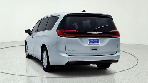 Silver Mist Clearcoat 2024 Chrysler Pacifica Touring-L