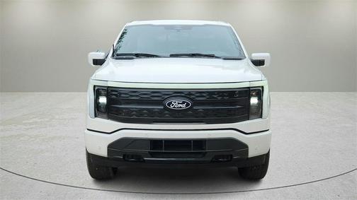 2025 Ford F-150 Lightning Platinum
