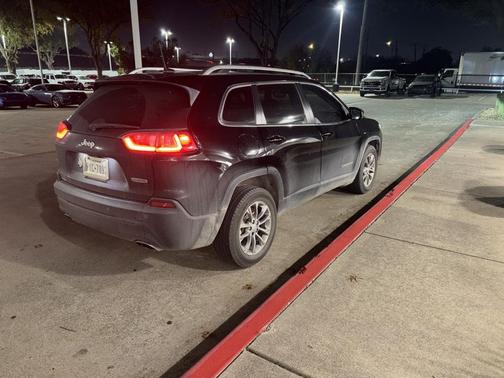2021 Jeep Cherokee Latitude Lux