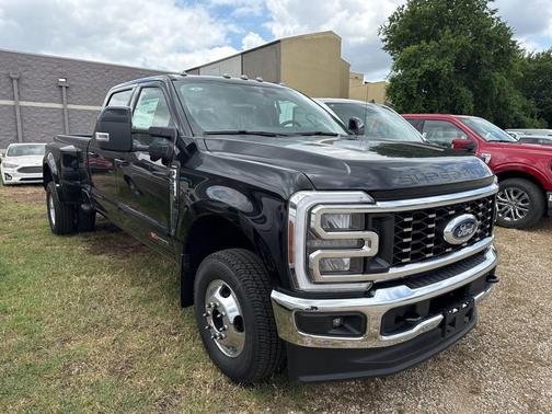 2025 Ford F-350 Lariat Super Duty