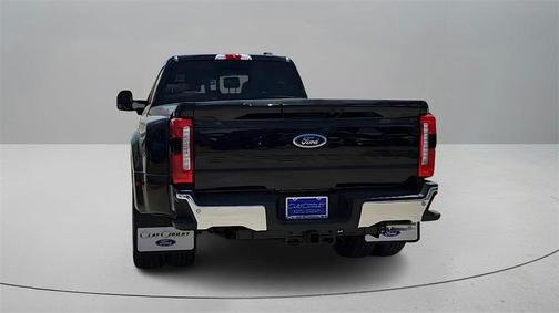 2025 Ford F-350 Lariat Super Duty