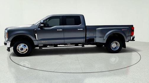 Gray Metallic 2026 Ford F-350 Lariat Super Duty