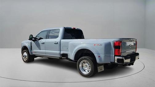 2025 Ford F-450 Lariat