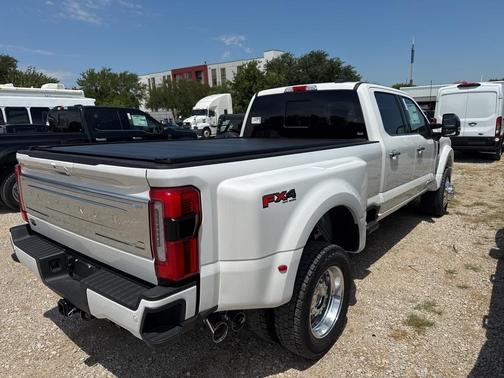 2025 Ford F-450 Platinum