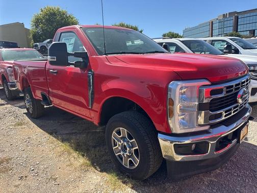 2025 Ford F-350 XLT
