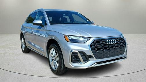 2022 Audi Q5 45 S line quattro Premium
