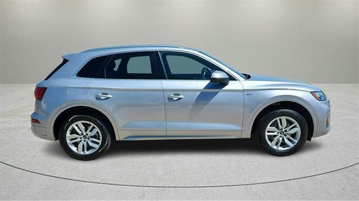 2022 Audi Q5 45 S line quattro Premium