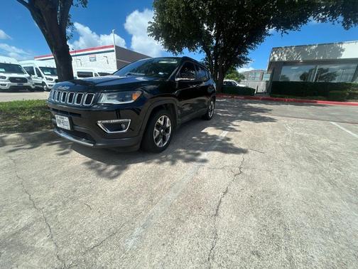 Diamond Black 2018 Jeep Compass Limited