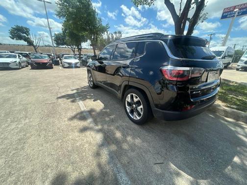 Diamond Black 2018 Jeep Compass Limited
