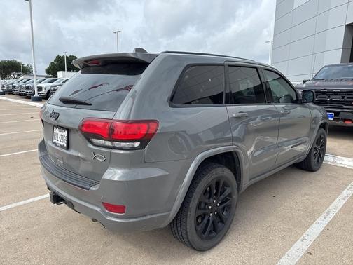 2021 Jeep Grand Cherokee Laredo X